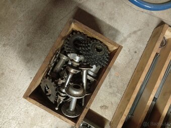 Ponúkam tieto staré diely na bicykle - 6