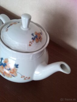 Porcelánové čajníky 2ks, misa polievková - 6