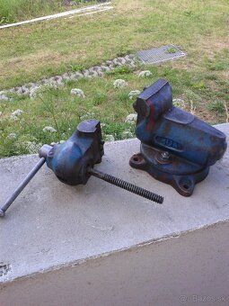 Stolový zverák YORK - 6