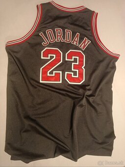 Michael Jordan - 6