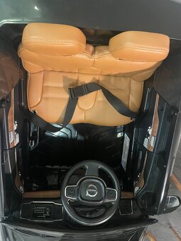 Detské elektrické autíčko VOLVO XC90 - 6