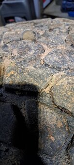 Predám gumy s disky 30x9.5 r15 - 6