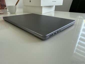 MacBook Pro 14” M1 Pro 512 GB, SK klávesnica – 98 % batéria - 6