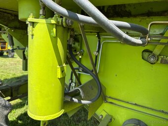 Kombajn Claas Mega 208 - lista 6 m + predval na repku - 6