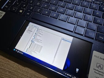 2 Displejovy štýlový Asus Zenbook 13 plnefunkcny s 8gb ram 5 - 6