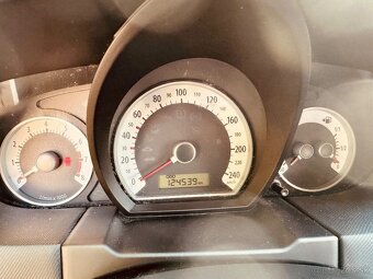KIA Ceed - 6