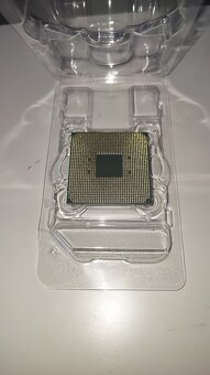 Grafická karta AMD 5700XT NITRO+ 8GB - 6