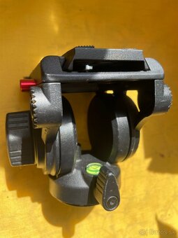 Predám nepoužívanú hlavu na statív NEEWER GN001 - 6