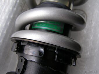 Zadný tlmič Honda CBF600 - 6