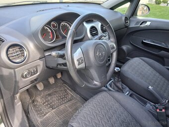 Opel corsa 1.2,63 kw,4- valec ,2013,Kúpené v SR, 153000 km. - 6