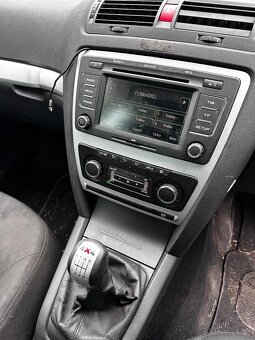 Rozpredam Skoda Octavia 2 2.0 TDi 4x4 Scout Facelift - 6