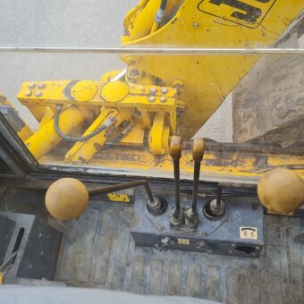 JCB 2CX. 4x4 - 6