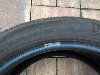 2 ks LETNÉ 245/45 R19 102V MICHELIN 6 mm DOT5218 LEN 35-€/ks - 6