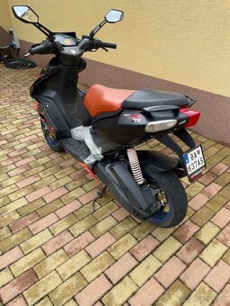 Aprilia sr50 - 6