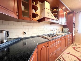 PREDAJ 6 izb DOM NEMŠOVÁ s pozemkom 329 m² - 6