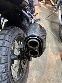Predam koncovku vyfuku hpcorse carbon na Yamaha tenere 700 - 6