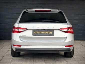 ŠKODA SUPERB COMBI IV 1.4TSI 160KW/218PS PHEV PLUG IN HYBRID - 6