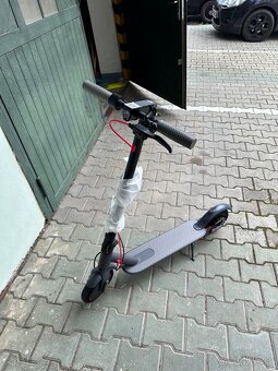 Nová Elektrická Kolobežka 350W (NEODBALENÁ - V KRABICI) - 6