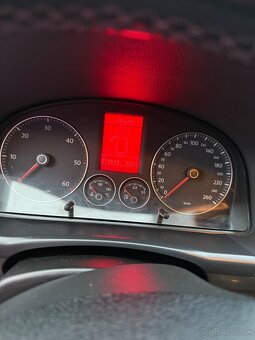 Predam Volkswagen Touran 2.0 TDI, 6 st. automat - 6