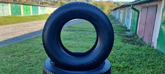 Predám nákladné pneu 265/70 R19,5 - 6