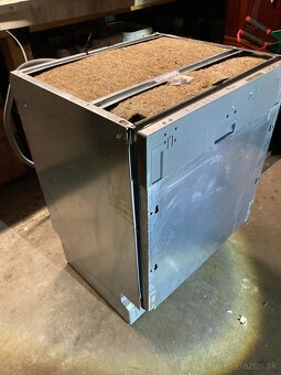 Vstavaná plne integrovaná 60cm umývačka Whirlpool - 6
