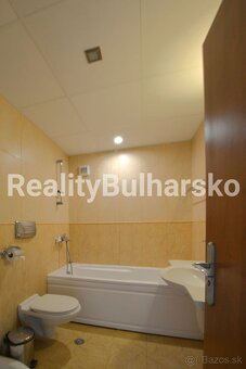 Prostorný apartmán 2+kk s výhledem na bazén-Slunečné pobřeží - 6
