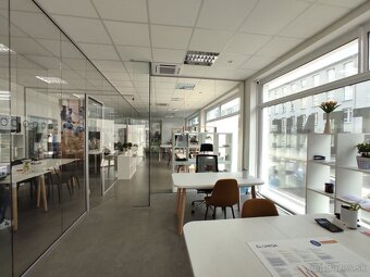 126m2 obchodný priestor s veľkým preskleným výkladom, Račian - 6
