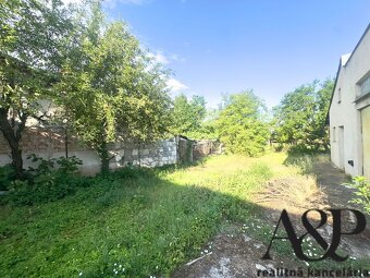 4 IZB. RODINNÝ DOM S GARÁŽOU, POZEMOK 1056M2, ROVENSKO, okr. - 6