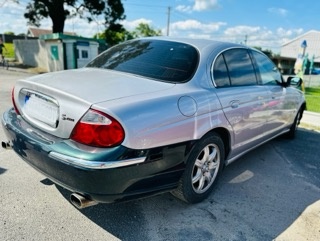 Jaguár s tipa trojliter benzín - 6