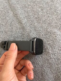 Garmin VENU SQ - 6