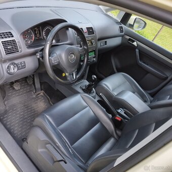 Volkswagen Touran, rok výroby 2013, 7-miestne - 6