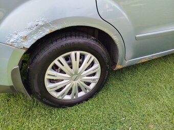 Ford S-max 1.8 - 6