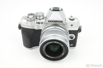 Olympus OM-D E-M10 Mark IV + 25mm f/1.8 + 14-150mm f/4-5.6 I - 6