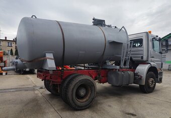 Predám MB AXOR E4 4x2 s cisternou, výborný stav - 6