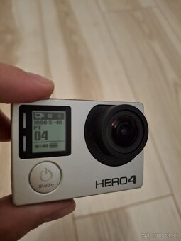 GoPro Hero 4 - 6