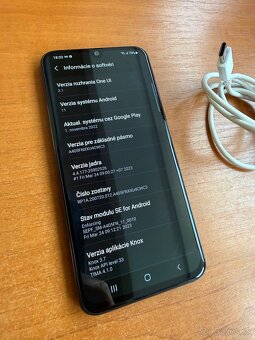 Samsung GALAXY a40 4/64GB - 6