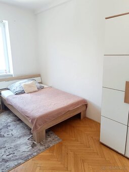 2 izbový BYT v širšom centre Bratislavy - 6