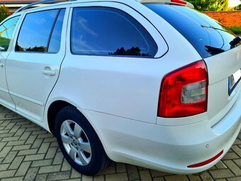 ŠKODA OCTAVIA COMBI 1.9 TDI 77 KW ELEGANCE - TOP - 6