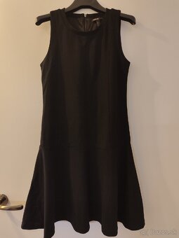 Predam 4 cierne saty.Mango,Zara, Calvin klein spolu za 30€ - 6