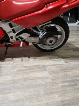Honda Vfr750F rc36 - 6