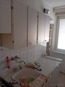 NOVÉ ZAMKY  - 3 Izbový byt s garážou a záhradou na predaj - 6