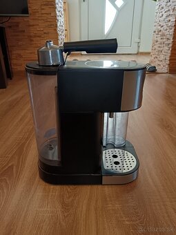 Kávovar s napeňovačom mlieka SEMM 1470 A2 - 6