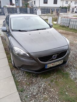 Volvo v40 - 6