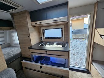 Na prenájom obytný príves CARAVELAIR ALBA 426 Family - 6
