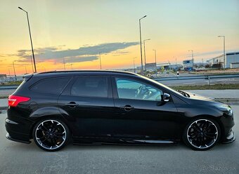FORD FOCUS 2.0 ST eco boost / Maxton optik / Max vybava - 6