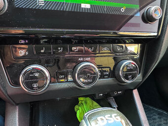 Predám Octavia III po fl 1,6TDi automat - 6