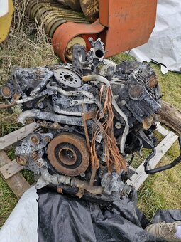 Motor 4.2l 250kw CKDA - 6