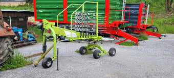 Predám väčši zhrnovač - riadkovač sena zaber 420 cm - 6