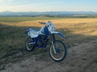SUZUKI DR 600 - 6