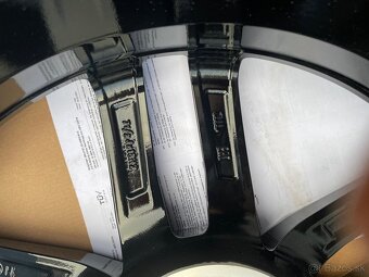 5x112 R18 7,5J ET51 Dezent TR Dark - 6